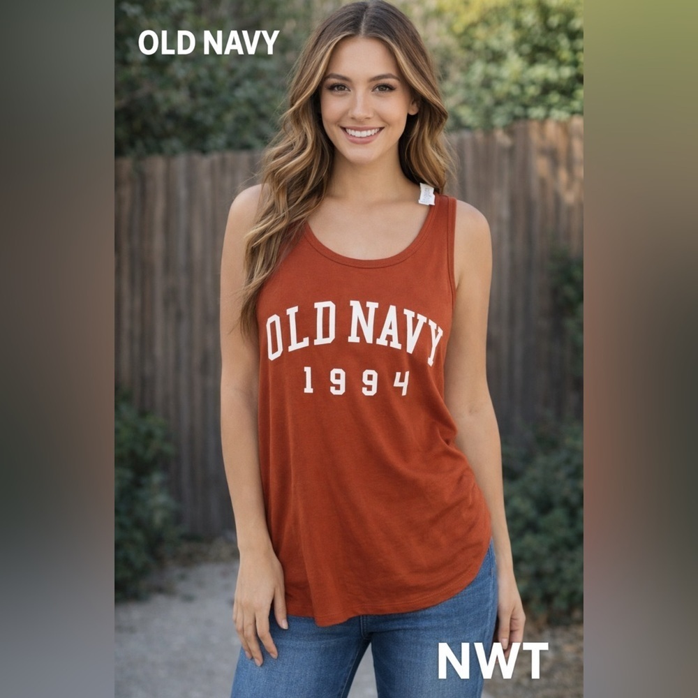 Old Navy Rust Tank Top size M